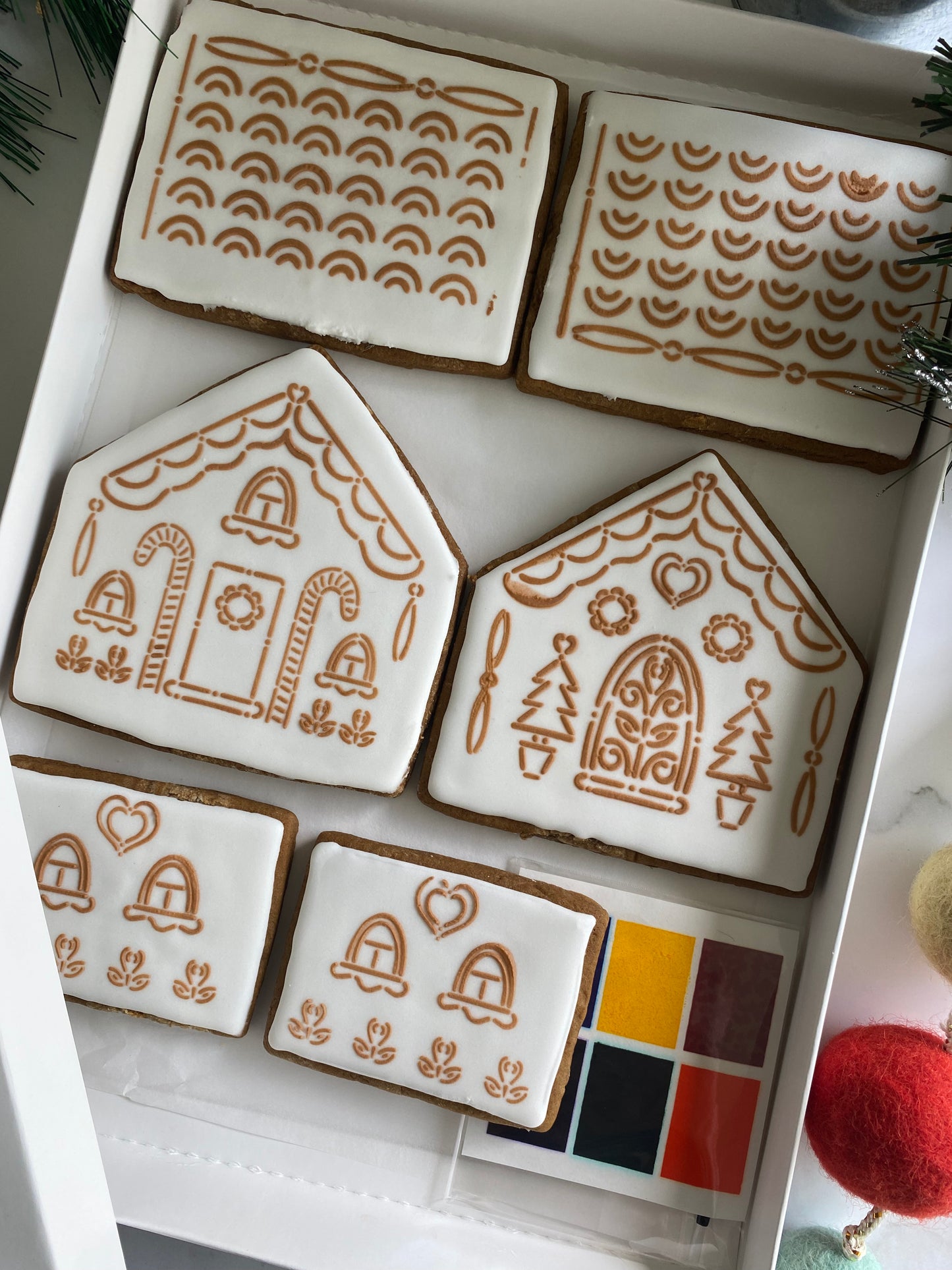 Paint your own Gingerbread House Kit